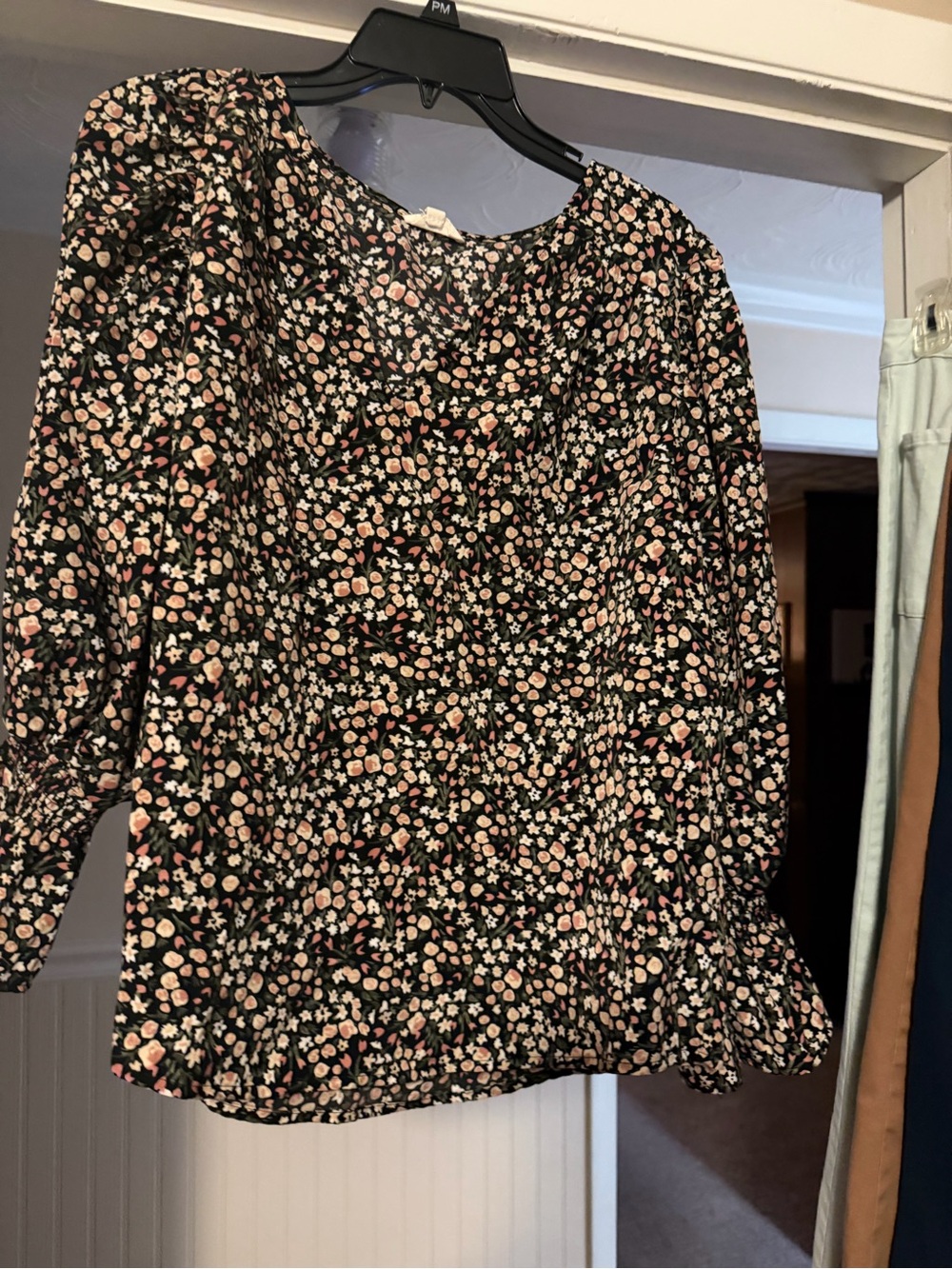 entro Black Floral Puff-Sleeve Blouse with Pink and Cream Accents